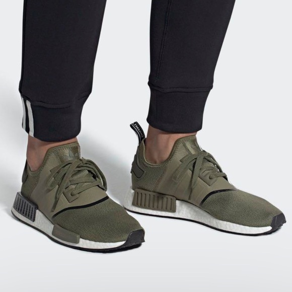BNWT Adidas NMD_R1 Raw Khaki in Men’s size 7 - Women’s 8.5 - Picture 1 of 16